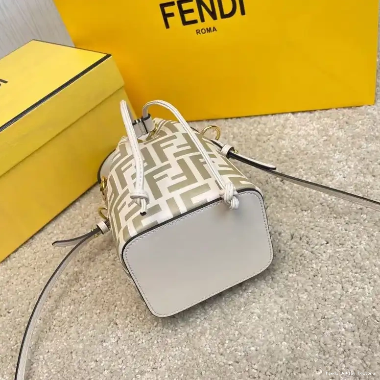Affordable HOT Mini White Motif Tresor Calf Fendi Bag Mon Bucket Leather In FF 0524